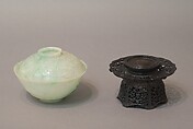 Cup with cover, Jadeite, white with veins and cloudings of emerald-green, China