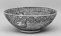 Bowl, Pottery covered with crackled glaze and decorated over the glaze in enamels and gold (Satsuma ware), Japan