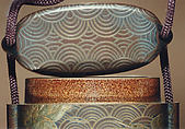 Case (Inrō) with Design of Seagulls Flying Over Waves, Lacquer, silver ground, gold and silver hiramakie, takamakie; Interior: nashiji and fundame, Japan
