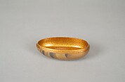 Pair of Incense Boxes (Kōgō) in the Shape of Mandarin Ducks, Lacquered wood with gold and silver takamaki-e, hiramaki-e, and togidashimaki-e, cutout gold foil application, Japan