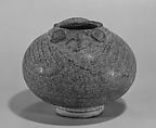 Water pot in the shape of a bird, Stoneware with celadon glaze (Yue ware), China