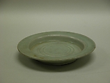 Saucer, Stoneware with incised decoration under a celadon glaze (Longquan ware), China