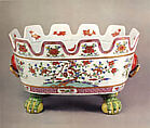 Monteith, Porcelain painted in overglaze famille verte enamels and gilt, China