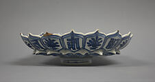 Bowl, Porcelain painted in underglaze blue, China