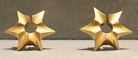 Pair of Ear Clips in the Shape of a Starfruit, Gold, Indonesia (Java)