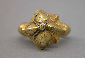 Ring with Domed Bezel of Foliate Shape, Gold, Indonesia (Java)
