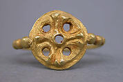 Ring with Discus of Vishnu, Gold, Indonesia (Java)