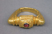 Ring with Reddish-purple Stone Set in Square Bezel, Gold with reddish-purple stone, Indonesia (Java)