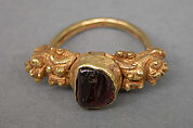 Stirrup-shaped Ring with Red Stone, Gold with red stone, Indonesia (Java)