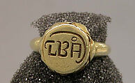 Ring with Circular Bezel with 