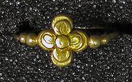 Ring with Ogee Centre, Gold, Indonesia (Central Java)
