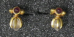 Pair of Ear ornaments, Ruby and Crystal, Gold, Indonesia (Central Java)