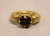 Large Ring with Garnet, Gold, Indonesia (Central Java)
