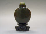 Snuff Bottle, Bloodstone agate with jadeite stopper, China