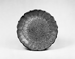 Foliate Dish, Stoneware with crackled blue glaze (Jun ware), China