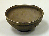 Teabowl, Clay covered with a gray glaze (gray Tenmoku), Japan