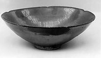 Bowl with hexafoil rim, Porcelain with reddish-brown glaze (Ding ware), China