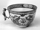 Shard of a cup, Porcelain painted in overglaze polychrome enamels (Jingdezhen ware), China