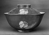 Bowl and Cover, Nanki Otokoyama  Japanese, White porcelain covered with gold (Kairakuen ware), Japan