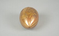 Incense Box (Kōgō) in the Shape of a Peach, Lacquered wood; gold, silver takamaki-e, hiramaki-e, togidashimaki-e, and cut-out gold foil application (kirikane), Japan
