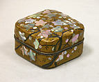 Incense Box with Flowering Plum Tree, School of Ogata Kōrin (Japanese, 1658–1716), Gold lacquer with gold hiramaki-e, black lacquer, and mother-of-pearl inlay, Japan