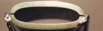 Case (Inrō) with Design of Seated Monkey Looking at a Wasp (obverse); Crabs with Fan beside Waves (reverse), Mori Sosen (Japanese, 1747–1821), Metal, brass metal, incised, various applied metals; Interior: silver metal, Japan