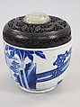 Jar with theatrical scene, Porcelain painted in underglaze cobalt blue (Jingdezhen ware), wooden lid with a jade knob, China