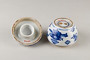 Covered Box, Porcelain decorated in underglaze blue, China