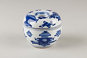 Covered Box, Porcelain decorated in underglaze blue, China