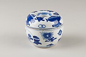 Covered Box, Porcelain decorated in underglaze blue, China