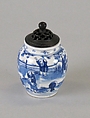 Jar, Porcelain decorated in underglaze blue, with crackled glaze, China