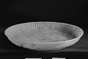 Dish in the shape of a chrysanthemum flower

, Jade (nephrite), China