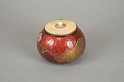 Box with Design of “Evening Face” (Yūgao) Flowers, Style of Ogawa Haritsu (Ritsuō) (Japanese, 1663–1747), Bottle gourd; gold, red takamaki-e, mother-of-pearl, tin, ceramic inlay, Japan