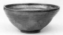 Teabowl, Covered with gray glaze under a light red glaze; inside iridescent (Raku ware), Japan