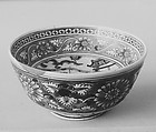 Double-bottomed Bowl, Porcelain painted in overglaze polychrome enamels, China