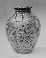 Cake box in tiers, Faience with light glaze, craquelé; decorations in enamels (Kyoto ware, Mizoro type), Japan