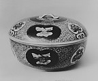 Covered bowl, Porcelain decorated in enamels (Arita ware, Imari type), Japan