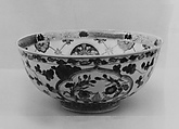 Bowl, Porcelain decorated with blue under the glaze and colored enamels (Arita ware, Imari type), Japan