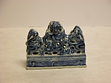 Brush Rest, Porcelain decorated with cobalt blue under transparent glaze (Jingdezhen ware), China