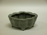 Foliated water receptacle, Stoneware with crackled blue glaze (Jiaotanxia Guan ware), China