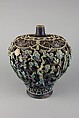 Openwork vase with plants, Stoneware with polychrome glazes (Fahua ware), China