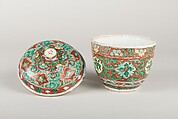 Covered jar with floral patterns (one of a pair), Porcelain painted in overglaze polychrome enamels (Jingdezhen ware), China