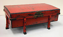 Garment box, Lacquer and bronze, Japan