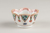 Cup, Porcelain painted in overglaze polychrome enamels, China