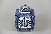 Teapot, Porcelain with openwork decoration, painted in underglaze blue, China