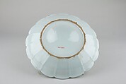 Dish, Porcelain painted in underglaze blue and overglaze polychrome enamels, China