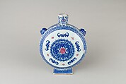 Flask, Porcelain painted in overglaze enamels, China