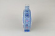 Flask, Porcelain painted in overglaze enamels, China
