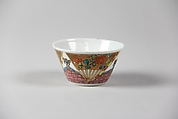 Cup, Porcelain painted in overglaze polychrome enamels and gilt, China