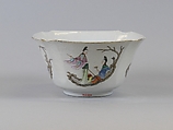 Bowl, Porcelain painted in overglaze enamels, with engraved decoration, China